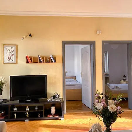 Safari Apartment